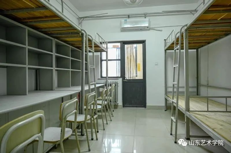 山东艺术学院宿舍条件怎么样,有空调和独立卫生间吗?(附宿舍图片)