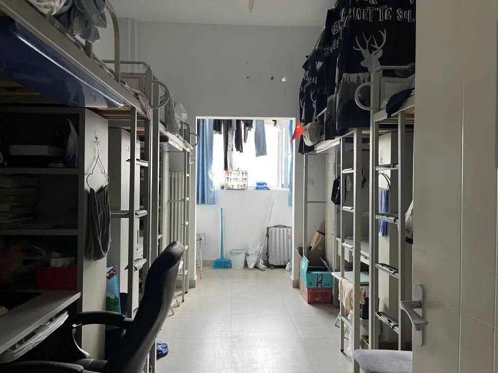 北京理工大学宿舍条件怎么样,有空调和独立卫生间吗？（附宿舍图片）