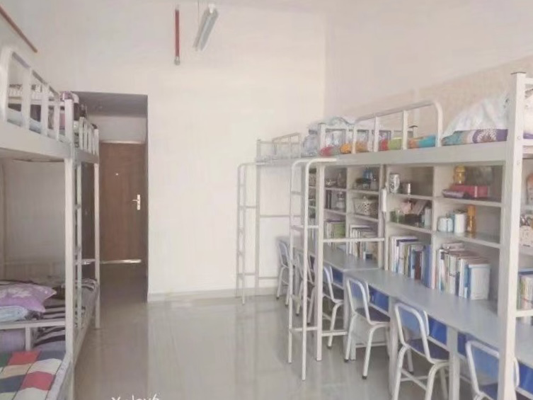 河北北方学院宿舍条件怎么样,有空调和独立卫生间吗?(附宿舍图片)